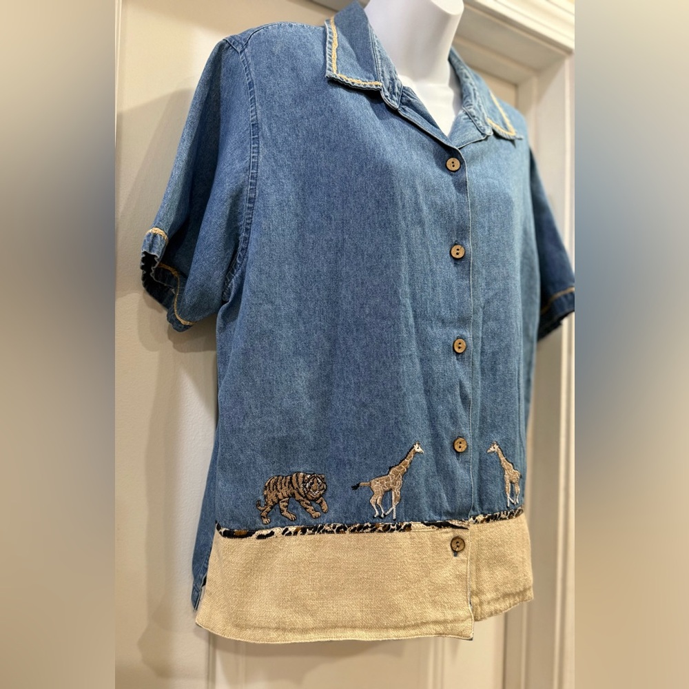 Tantrum Blues Vintage Denim Safari Button-Up Animal π¦ π¦ Shirt Size XL - Picture 2 of 16